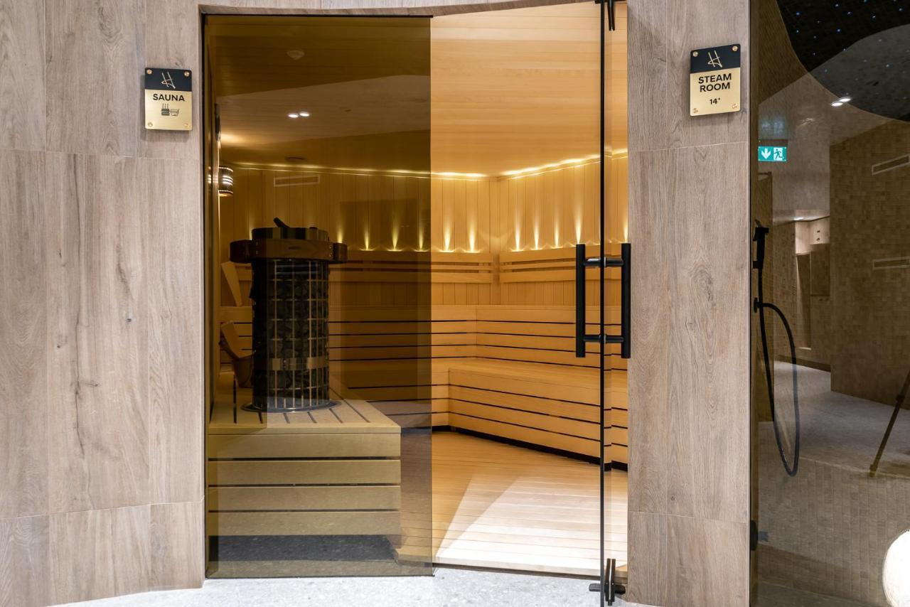 Hotel Roman Maramures - Ski & Spa Resort Statiunea エクステリア 写真
