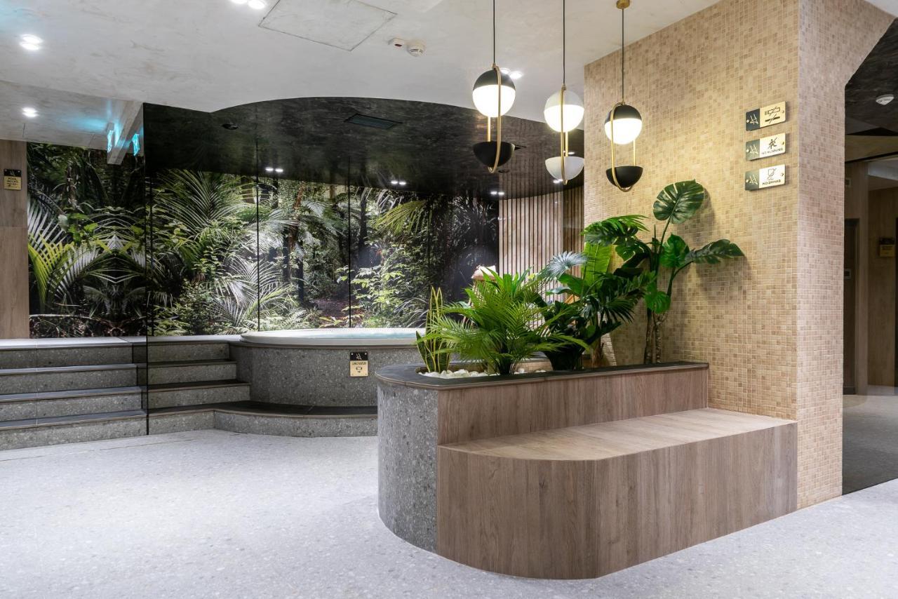 Hotel Roman Maramures - Ski & Spa Resort Statiunea エクステリア 写真