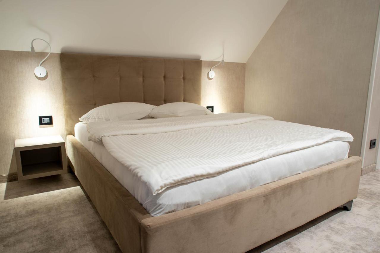 Hotel Roman Maramures - Ski & Spa Resort Statiunea エクステリア 写真