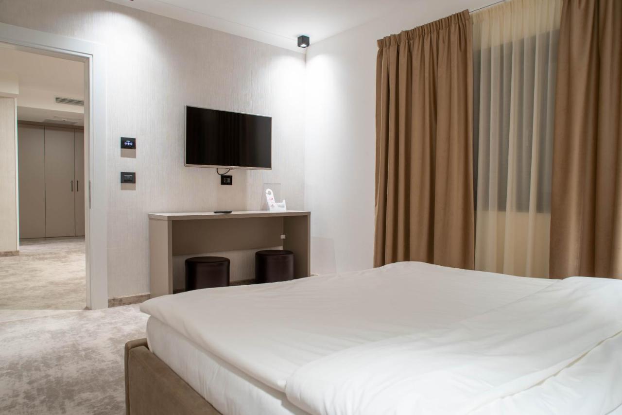 Hotel Roman Maramures - Ski & Spa Resort Statiunea エクステリア 写真