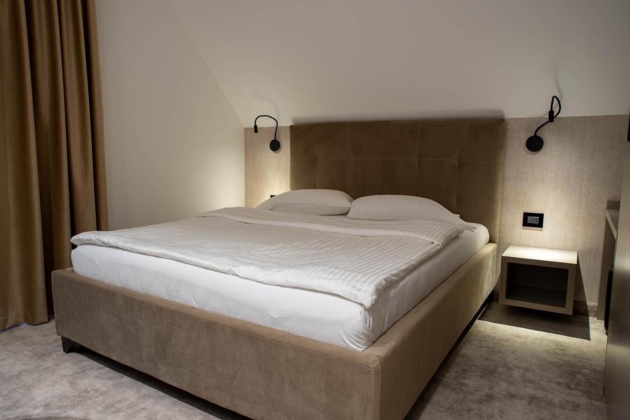 Hotel Roman Maramures - Ski & Spa Resort Statiunea エクステリア 写真