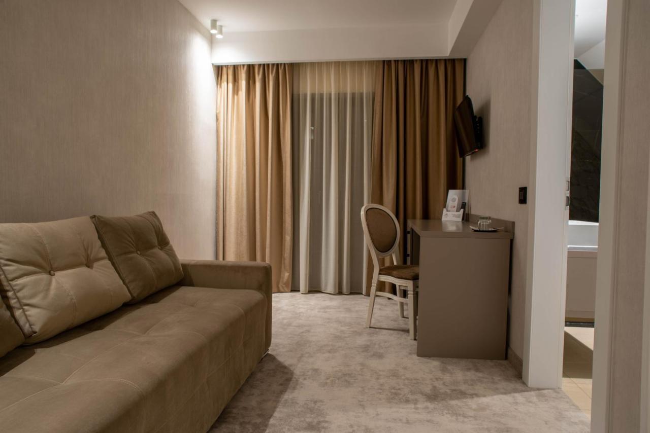 Hotel Roman Maramures - Ski & Spa Resort Statiunea エクステリア 写真