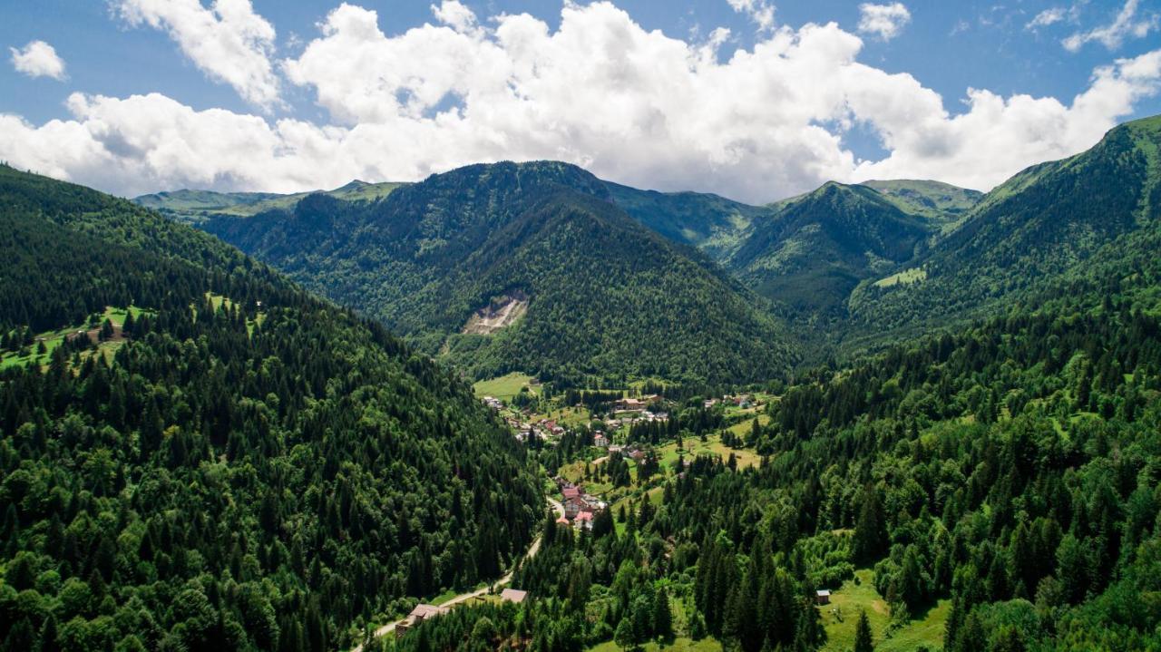 Hotel Roman Maramures - Ski & Spa Resort Statiunea エクステリア 写真