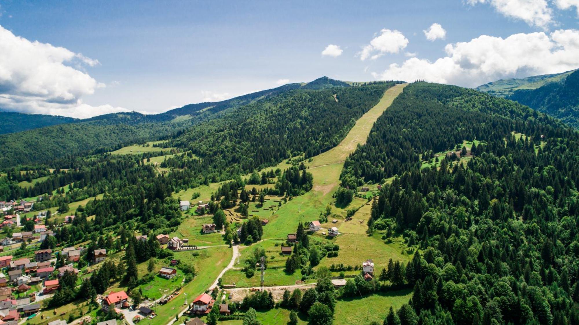Hotel Roman Maramures - Ski & Spa Resort Statiunea エクステリア 写真